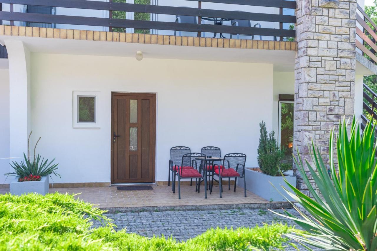 Apartments Villa Verde Novigrad Istria Exterior foto